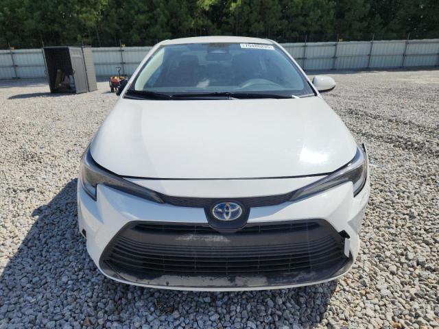 JTDBCMFE0R3041010 - 2024 TOYOTA COROLLA LE 白色 照片 5