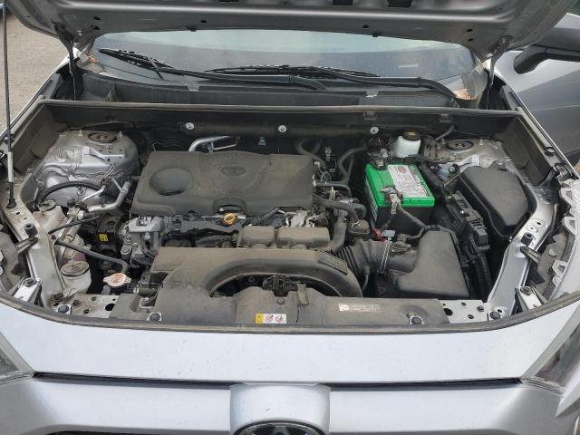 2T3F1RFV6KW038264 - 2019 TOYOTA RAV4 LE SILVER photo 12