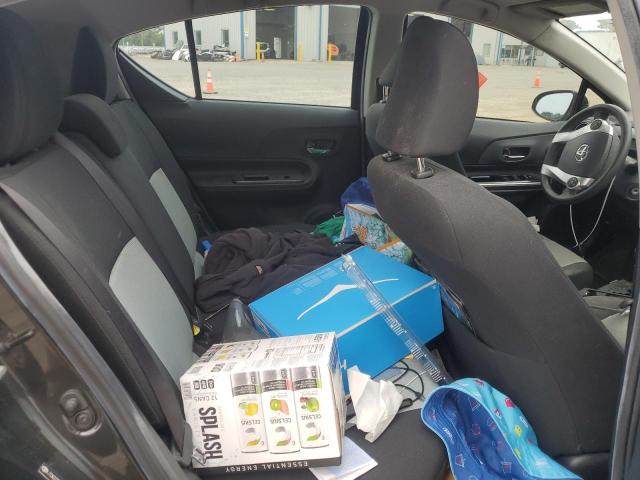 JTDKDTB36G1122338 - 2016 TOYOTA PRIUS C შავი ფოტო 11