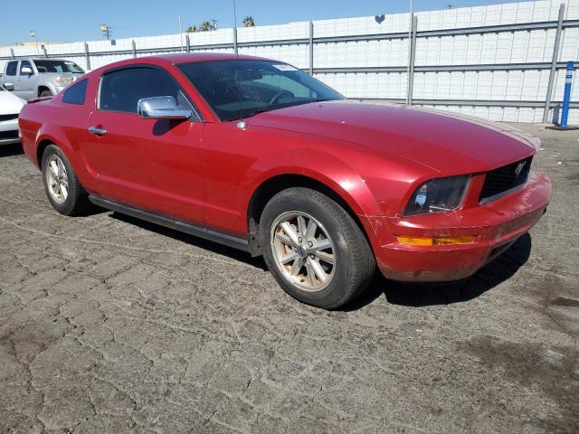 1ZVHT80N985102994 - 2008 FORD MUSTANG RED photo 4