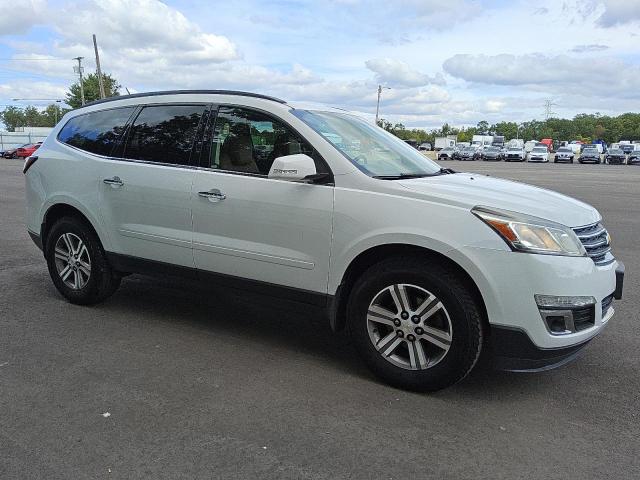 1GNKVHKD8HJ179586 - 2017 CHEVROLET TRAVERSE LT WHITE photo 4