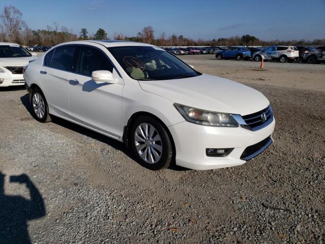 1HGCR3F88EA004382 - 2014 HONDA ACCORD EXL WHITE photo 4