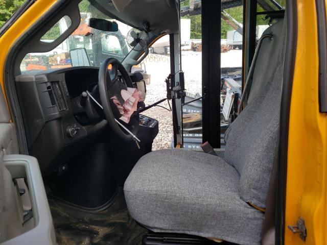 1GB3GRBG2K1299113 - 2019 CHEVROLET EXPRESS G3 YELLOW photo 5