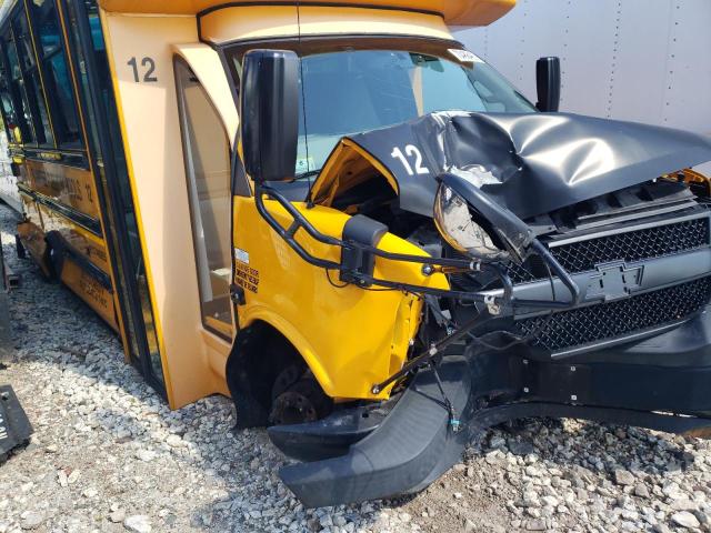 1GB3GRBG2K1299113 - 2019 CHEVROLET EXPRESS G3 YELLOW photo 9