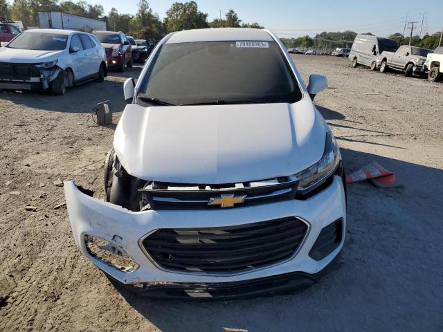 3GNCJKSB0KL235547 - 2019 CHEVROLET TRAX LS WHITE photo 5