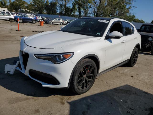 ZASPAKBN0K7C44121 - 2019 ALFA ROMEO STELVIO TI WHITE photo 1