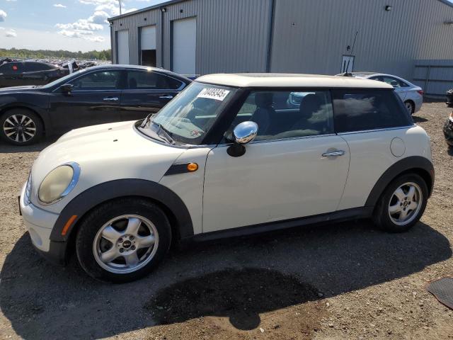 2009 MINI COOPER, 