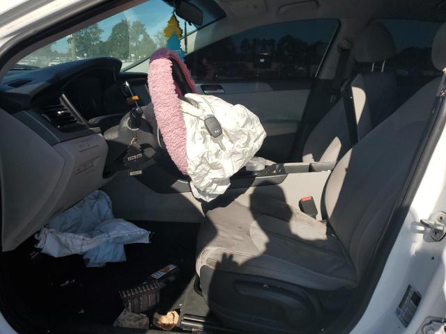 5NPE24AF6KH729149 - 2019 HYUNDAI SONATA SE Biały zdjęcie 7