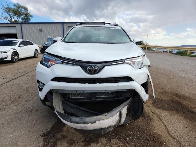 2T3DFREV5HW667548 - 2017 TOYOTA RAV4 LIMITED WHITE photo 5