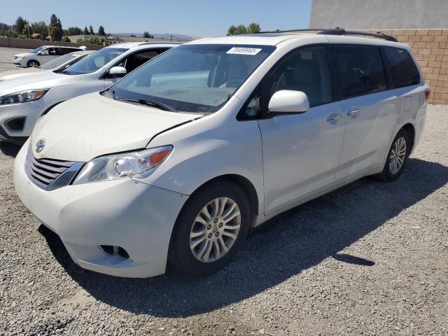 2015 TOYOTA SIENNA XLE, 