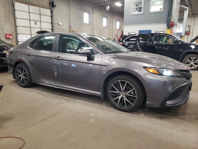 4T1G11BK3PU075595 - 2023 TOYOTA CAMRY SE NIGHT SHADE GRAY photo 4