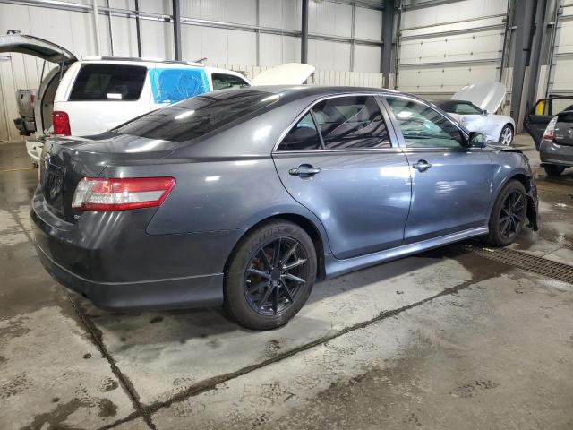 4T1BF3EK8BU739319 - 2011 TOYOTA CAMRY BASE GRAY photo 3
