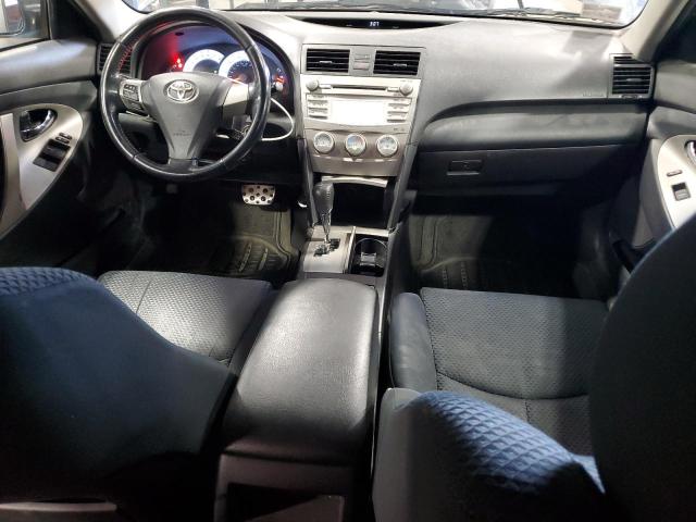 4T1BF3EK8BU739319 - 2011 TOYOTA CAMRY BASE GRAY photo 8