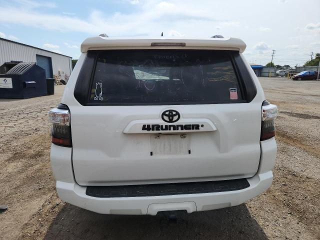 JTEZU5JR1J5186864 - 2018 TOYOTA 4RUNNER SR5 WHITE photo 6