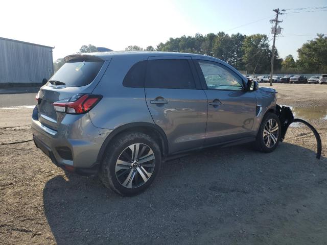 JA4ARUAU7MU026218 - 2021 MITSUBISHI OUTLANDER ES SILVER photo 3