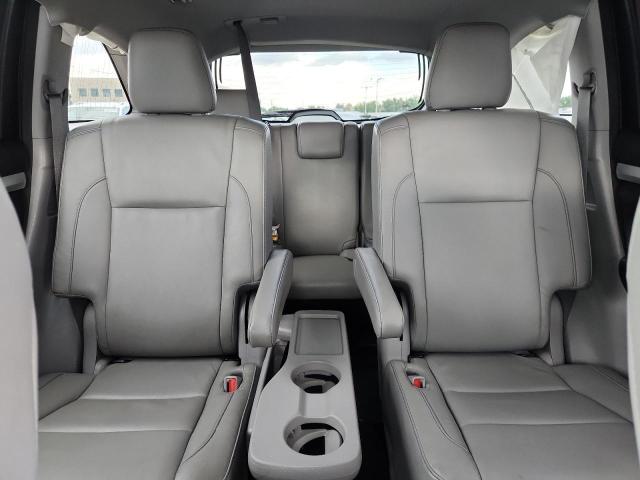 5TDJZRFH6JS832839 - 2018 TOYOTA HIGHLANDER SE Srebrny zdjęcie 10