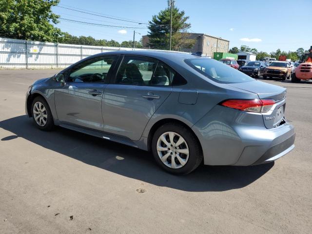 5YFEPMAE8NP350315 - 2022 TOYOTA COROLLA LE ნაცრისფერი ფოტო 2