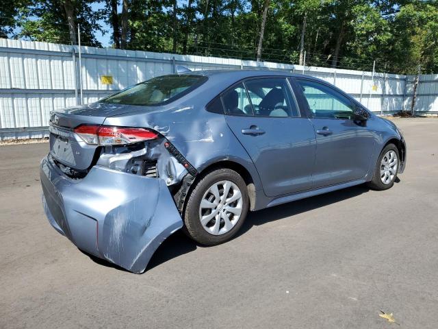 5YFEPMAE8NP350315 - 2022 TOYOTA COROLLA LE ნაცრისფერი ფოტო 3