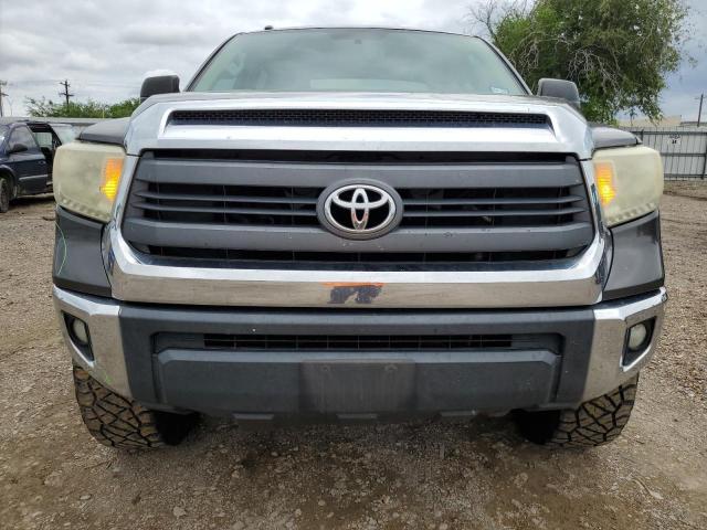 5TFDW5F17EX334666 - 2014 TOYOTA TUNDRA CREWMAX SR5 GRAY photo 5