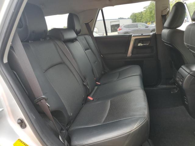 JTEBU5JR0F5270733 - 2015 TOYOTA 4RUNNER SR5/SR5 PREMIUM SILVER photo 11