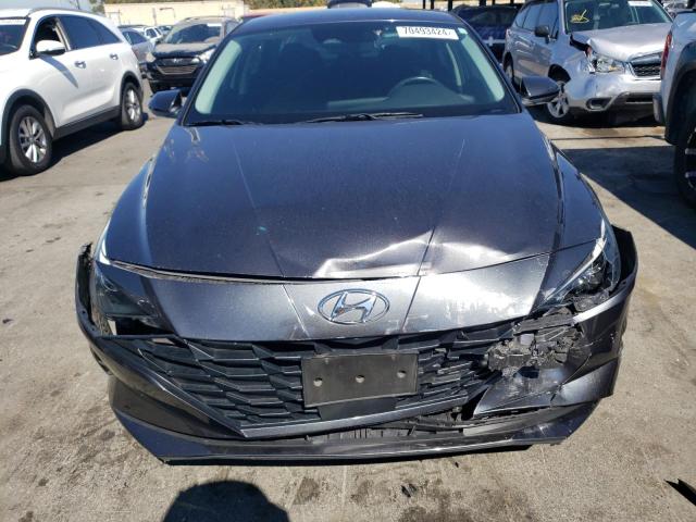 5NPLS4AGXNH055222 - 2022 HYUNDAI ELANTRA SEL GRAY photo 5