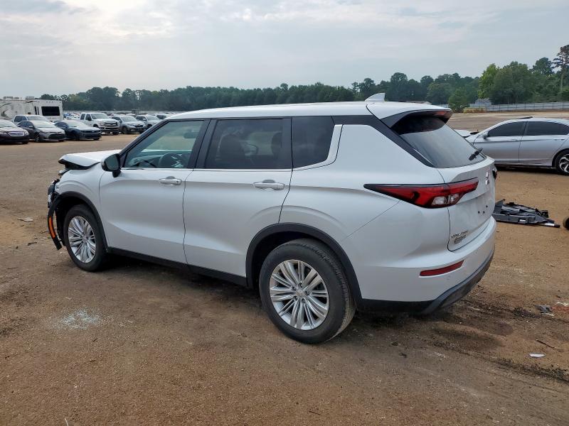 JA4J3UA88RZ003738 - 2024 MITSUBISHI OUTLANDER ES WHITE photo 2