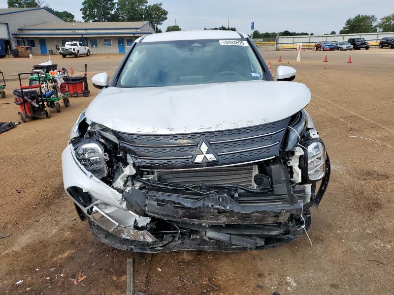JA4J3UA88RZ003738 - 2024 MITSUBISHI OUTLANDER ES WHITE photo 5
