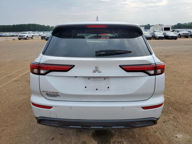 JA4J3UA88RZ003738 - 2024 MITSUBISHI OUTLANDER ES WHITE photo 6