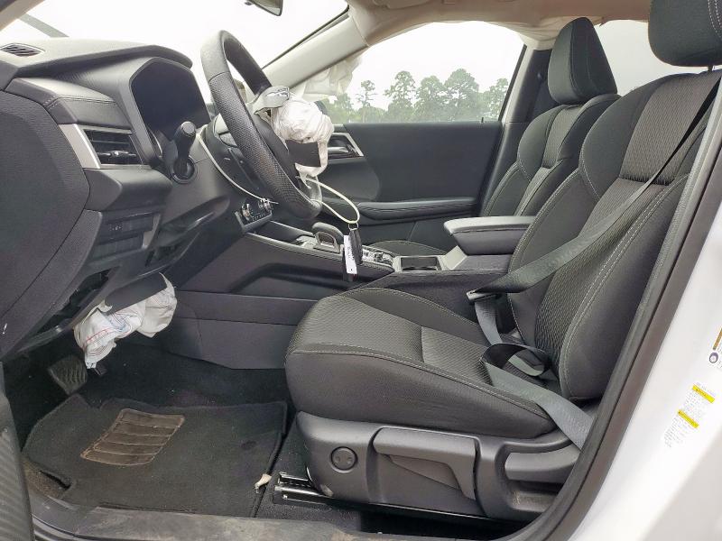 JA4J3UA88RZ003738 - 2024 MITSUBISHI OUTLANDER ES WHITE photo 7