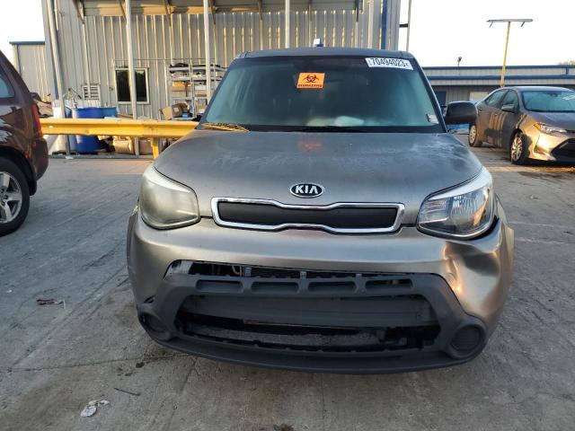 KNDJN2A27G7261953 - 2016 KIA SOUL GRAY photo 5