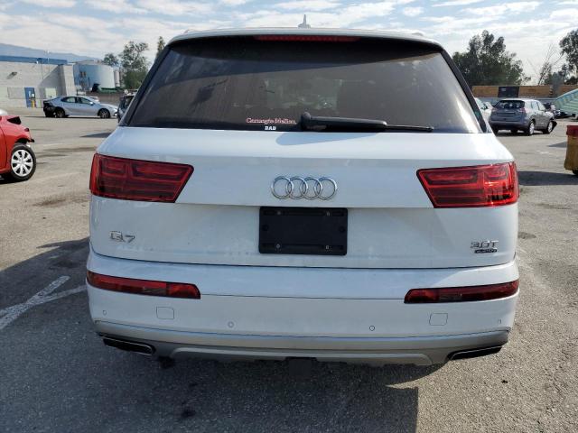 WA1LAAF79JD022698 - 2018 AUDI Q7 PREMIUM PLUS WHITE photo 6