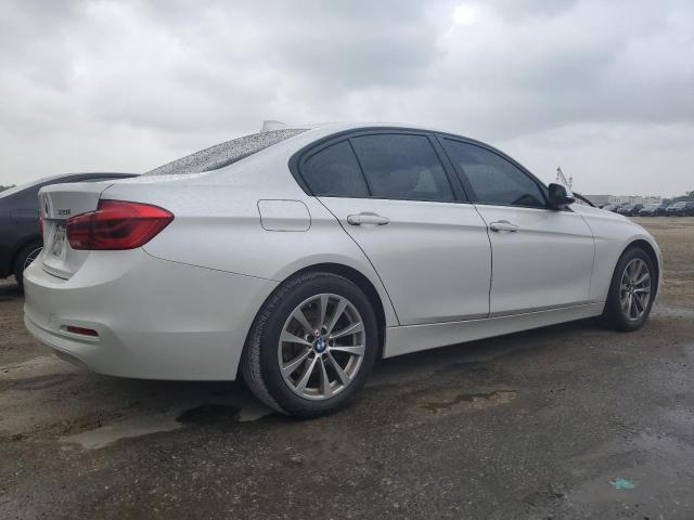 WBA8E5G39HNU42787 - 2017 BMW 320 XI WHITE photo 3