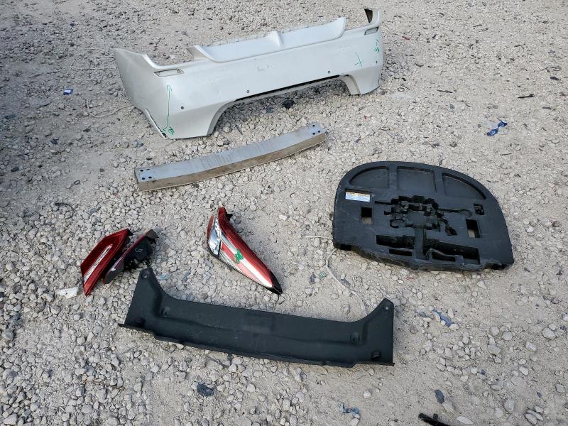 4T1B61HKXJU149816 - 2018 TOYOTA CAMRY XSE WHITE photo 12