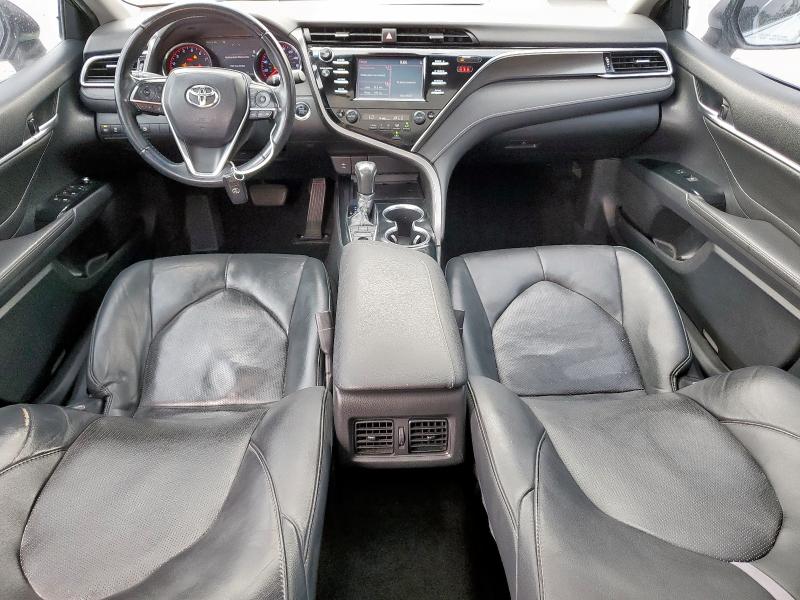 4T1B61HKXJU149816 - 2018 TOYOTA CAMRY XSE WHITE photo 8