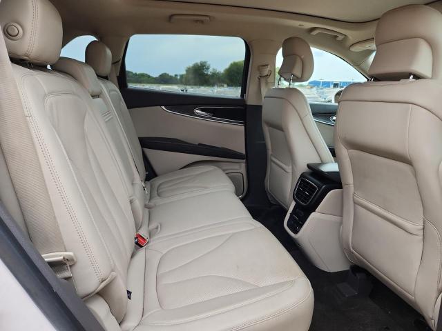 2LMPJ8LP9JBL19917 - 2018 LINCOLN MKX RESERVE Белый фото 11