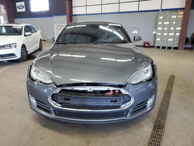 5YJSA1CN3DFP07989 - 2013 TESLA MODEL S Սև լուսանկար 5
