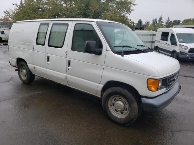 1FTRE14W84HA95492 - 2004 FORD ECONOLINE E150 VAN WHITE photo 4