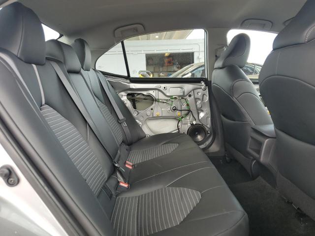 4T1G11AKXRU862497 - 2024 TOYOTA CAMRY SE NIGHT SHADE SILVER photo 10