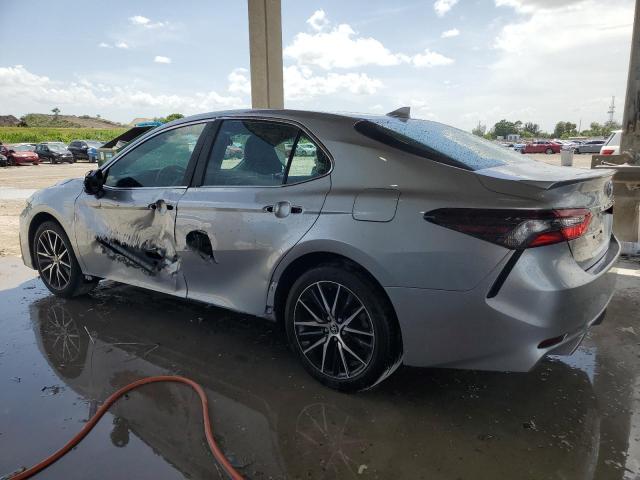 4T1G11AKXRU862497 - 2024 TOYOTA CAMRY SE NIGHT SHADE SILVER photo 2