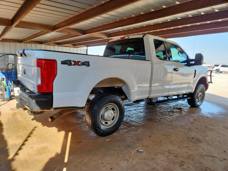 1FT7X2B66KEE68327 - 2019 FORD F250 SUPER DUTY WHITE photo 3