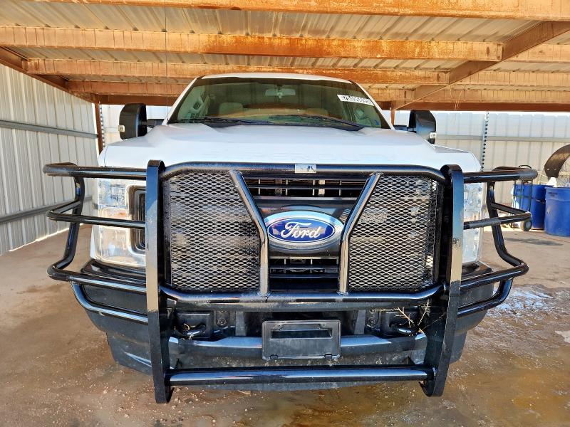 1FT7X2B66KEE68327 - 2019 FORD F250 SUPER DUTY WHITE photo 5