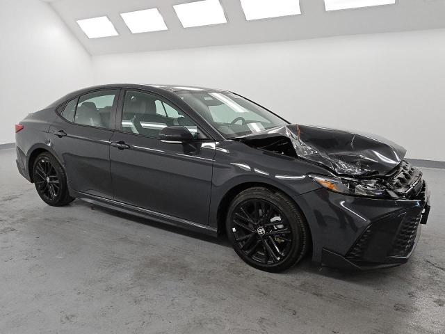 4T1DAACK2SU513632 - 2025 TOYOTA CAMRY XSE CHARCOAL photo 4