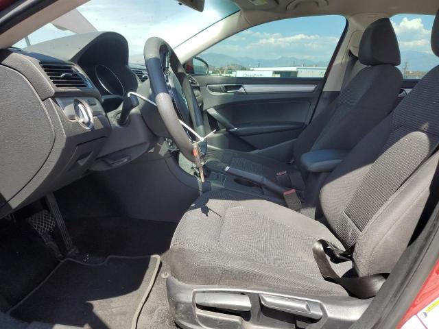 1VWAT7A38GC042659 - 2016 VOLKSWAGEN PASSAT S RED photo 7