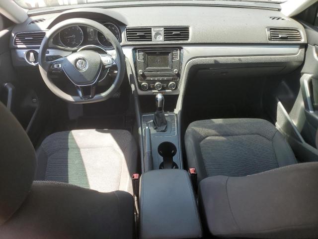 1VWAT7A38GC042659 - 2016 VOLKSWAGEN PASSAT S RED photo 8