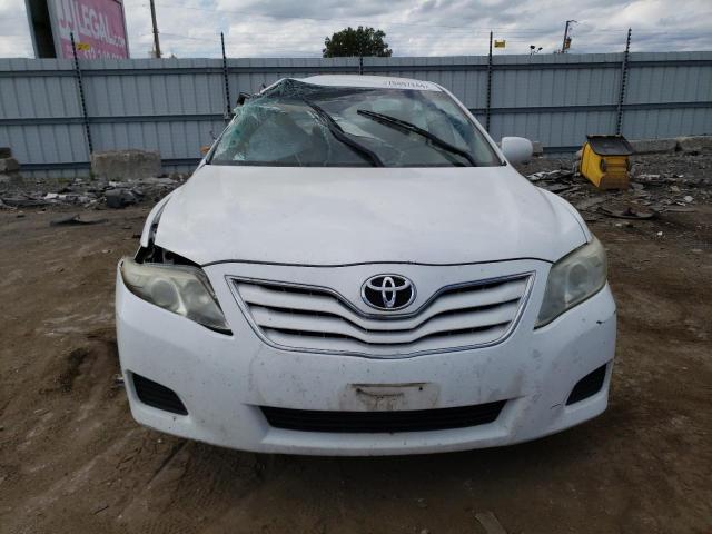 4T1BF3EK3BU717647 - 2011 TOYOTA CAMRY BASE WHITE photo 5