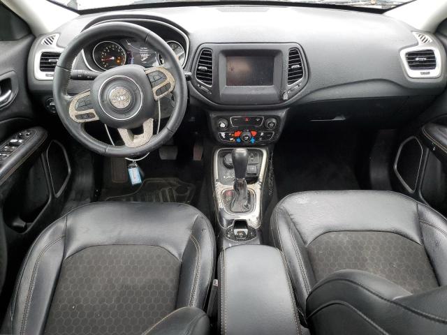 3C4NJDBB3JT168180 - 2018 JEEP COMPASS LATITUDE 灰色 照片 8