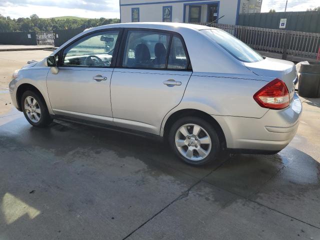 3N1BC1AP2BL491939 - 2011 NISSAN VERSA S SILVER photo 2