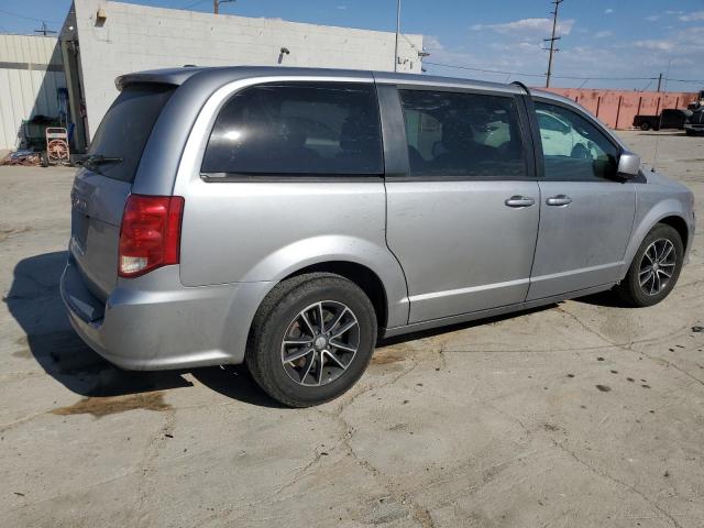 2C4RDGBG3JR201896 - 2018 DODGE GRAND CARA SE SILVER photo 3