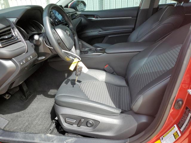 4T1G11AK9NU054555 - 2022 TOYOTA CAMRY SE Qırmızı foto 7