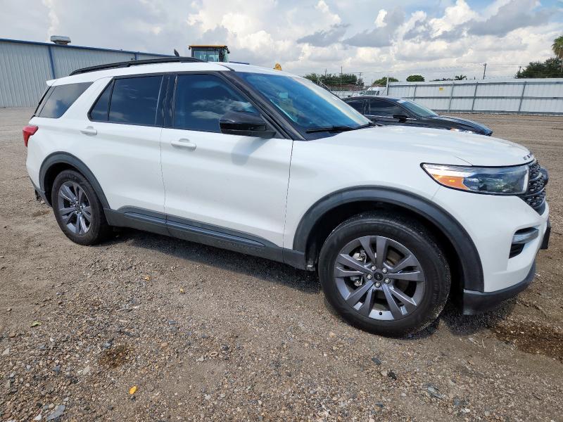 1FMSK7DH3NGA67245 - 2022 FORD EXPLORER XLT თეთრი ფოტო 4